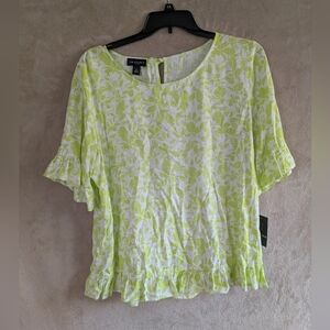 I N Studio Women's Floral Top - Green and White Size 1X
